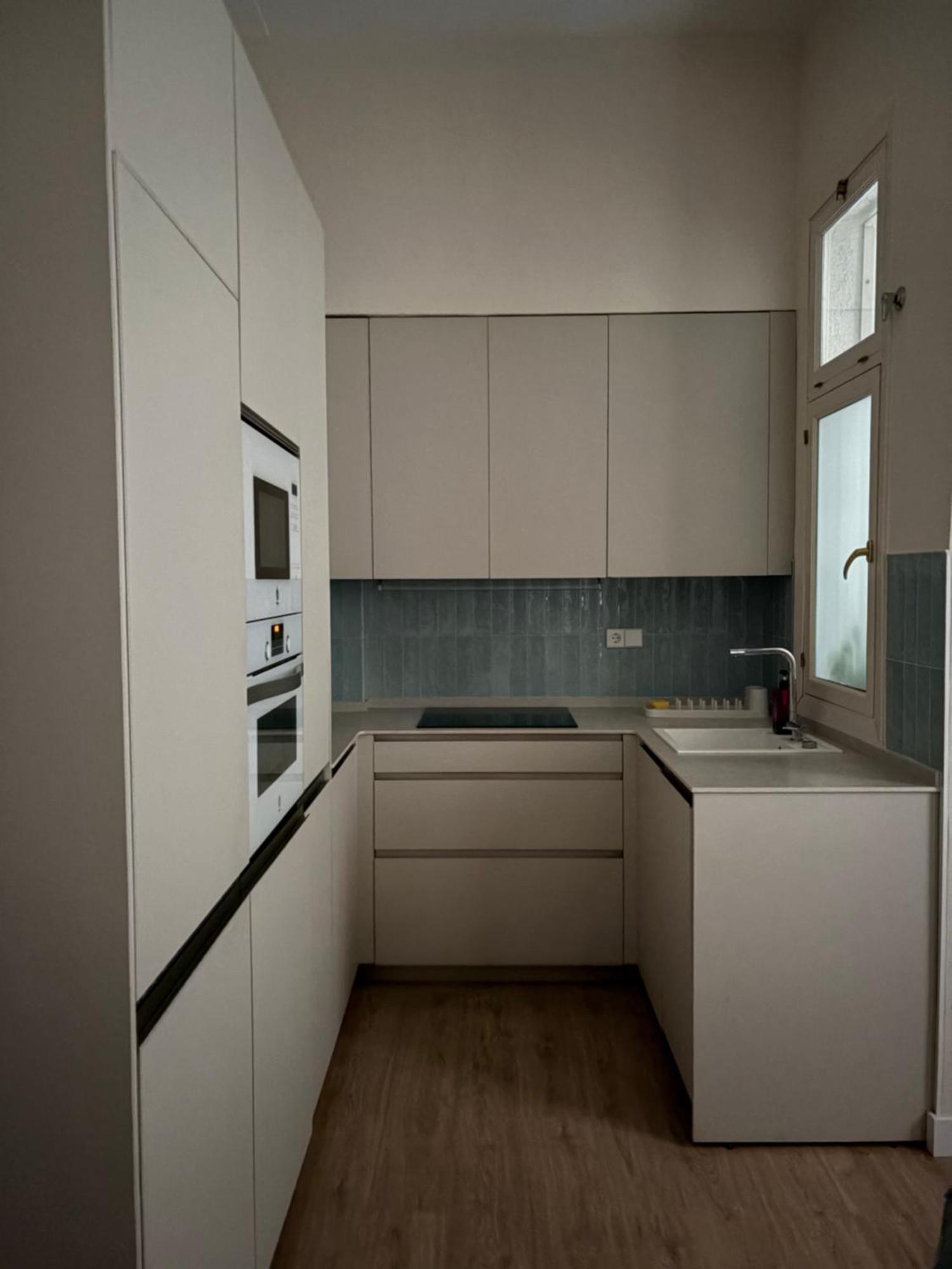 Apartamento Premium En Plaza Mina Minimalismo Y Confort A Pasos Del Mar Cadiz Exterior photo