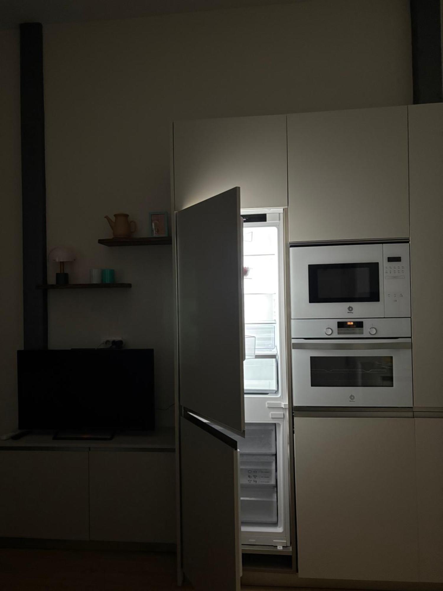 Apartamento Premium En Plaza Mina Minimalismo Y Confort A Pasos Del Mar Cadiz Exterior photo