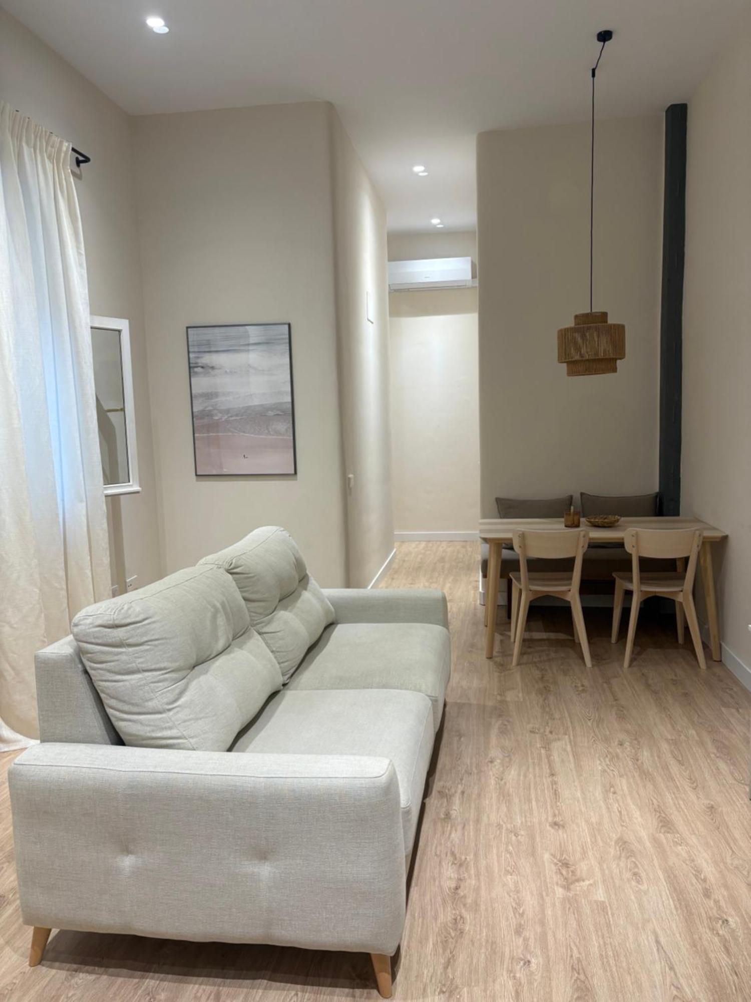 Apartamento Premium En Plaza Mina Minimalismo Y Confort A Pasos Del Mar Cadiz Exterior photo